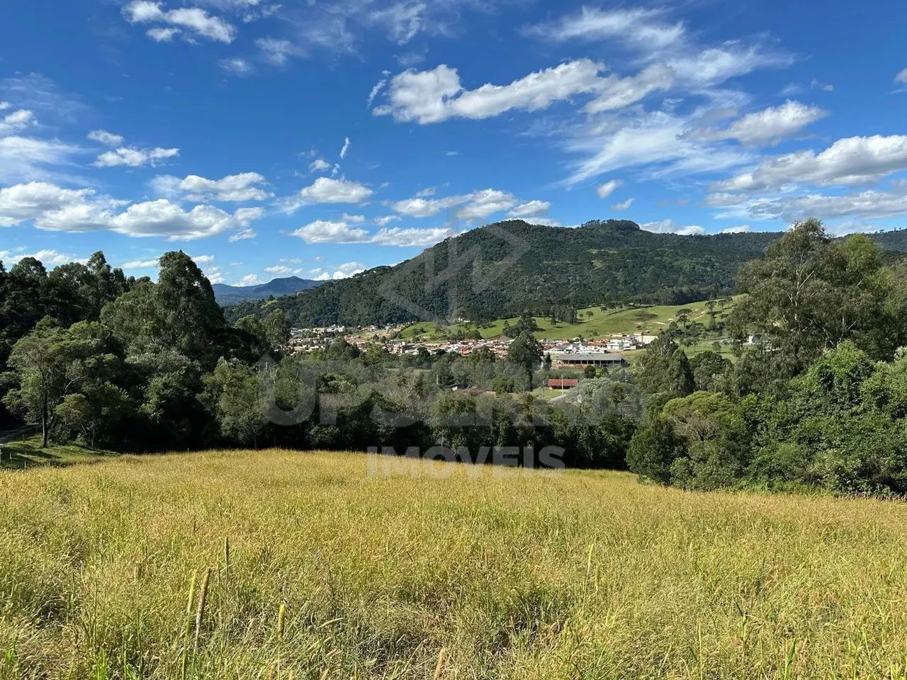 Chácara 2 Hectares de Alto Padrão com Vista