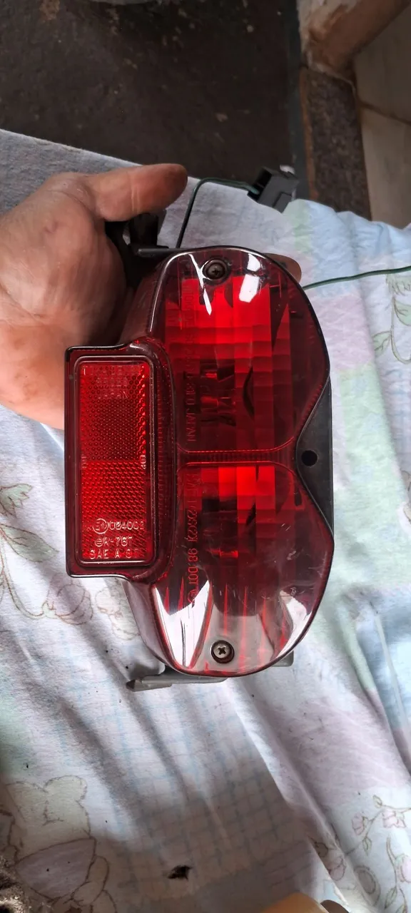 Lanterna Traseira de Moto