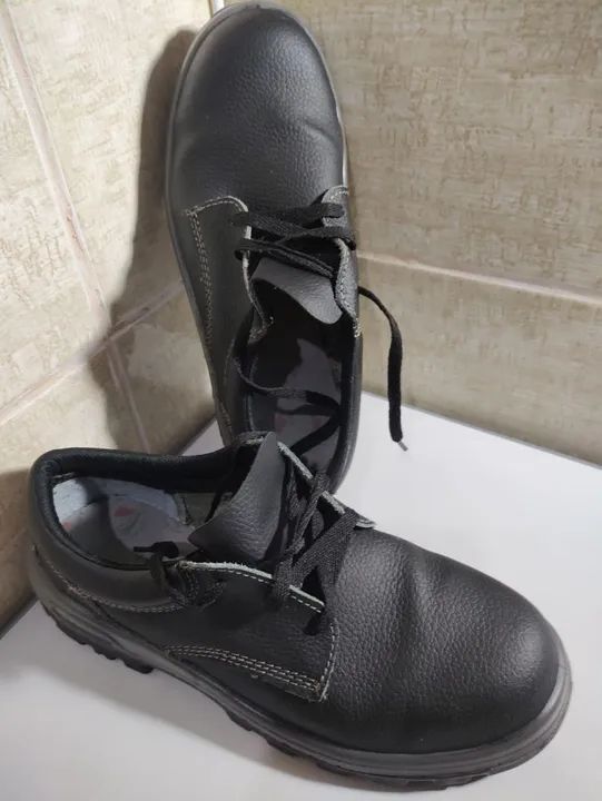 Sapatos de segurança pretos - Foto 3