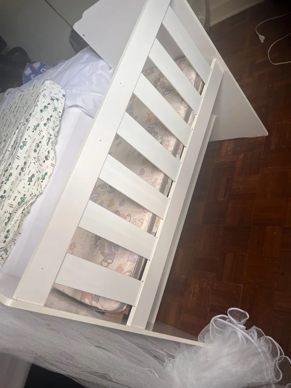 Mini crib64296270730241124