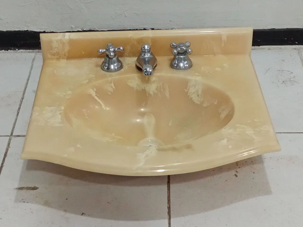 Piá para Banheiro em Cerâmica com Torneira  - Foto 4