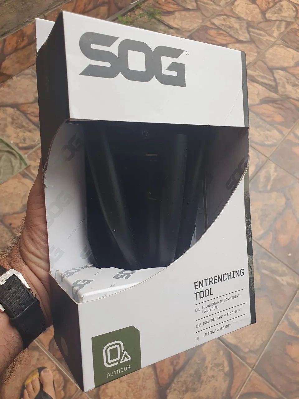 Pá Tática Dobrável SOG - Acampamento, Tática e EDC