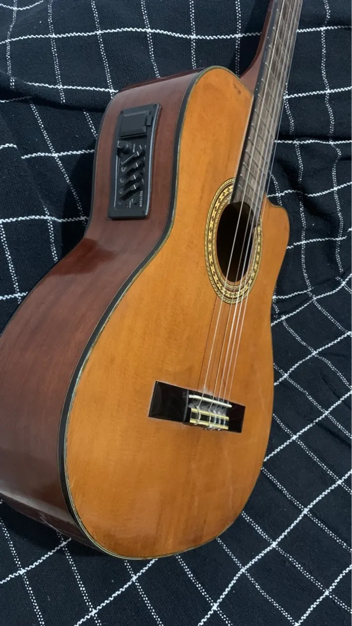 Violão Elétrico Cutaway