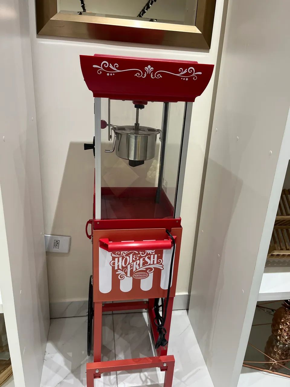 máquina de pipoca nostálgica vintage 