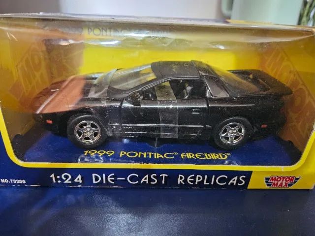 Pontiac Firebird 1999 miniatura 1:24
