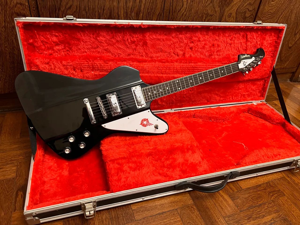Guitarra Washburn PS10 Starfire Paul Stanley (firebird