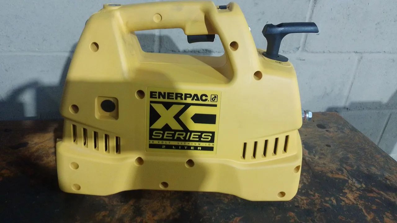 Bomba Enerpac modelo XC - Foto 5