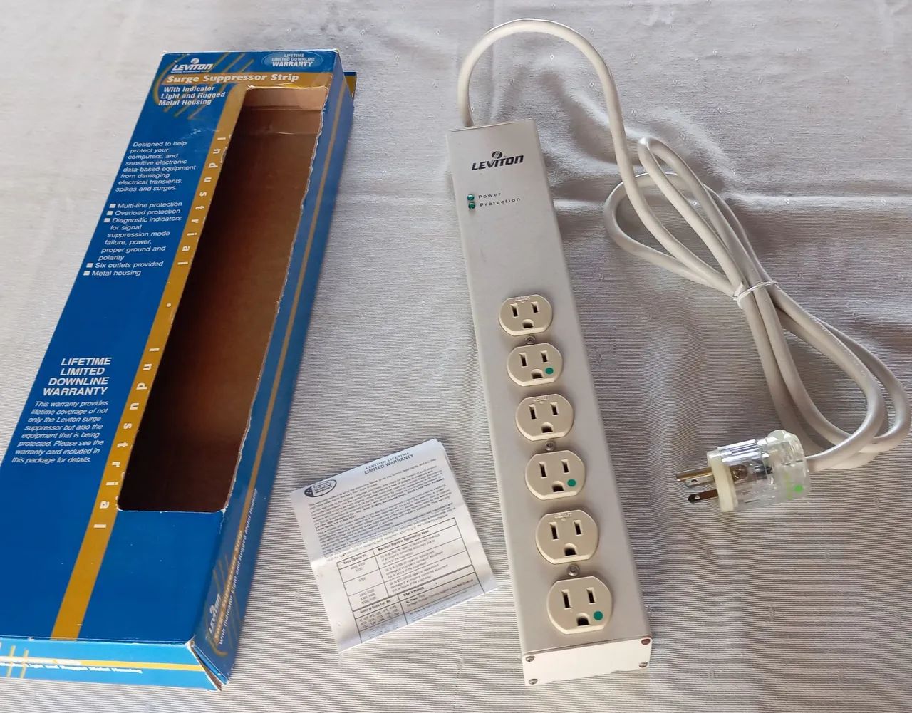 Régua de Tomadas High-End Leviton americana  - Foto 4