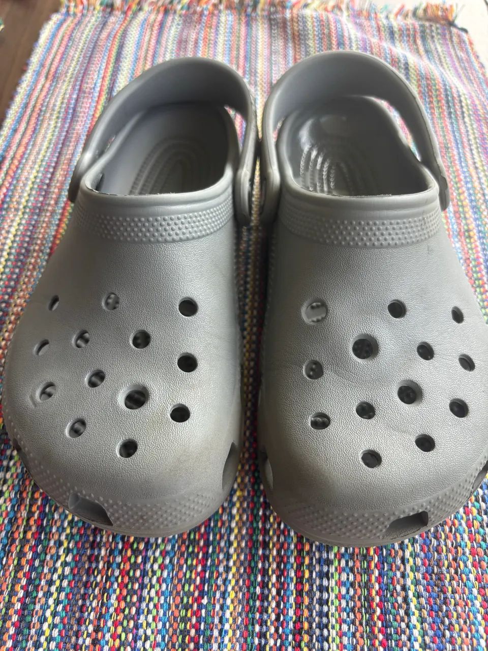 CROCS CINZA - Foto 3