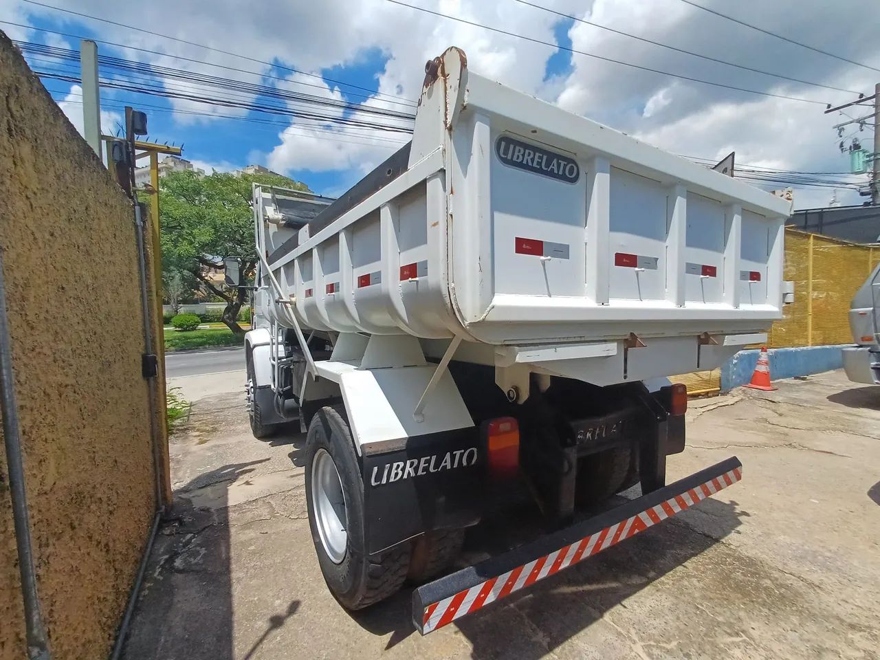 Vw 16-170 99 Caçamba  - Foto 4