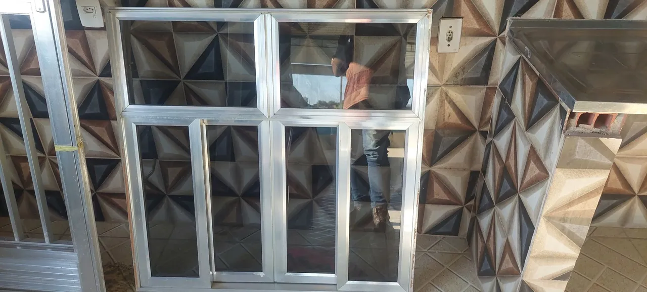 Janela de Alumínio com Vidro