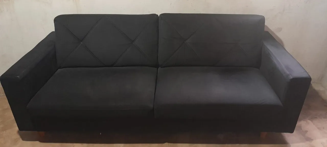 Sofá Preto 3 Lugares