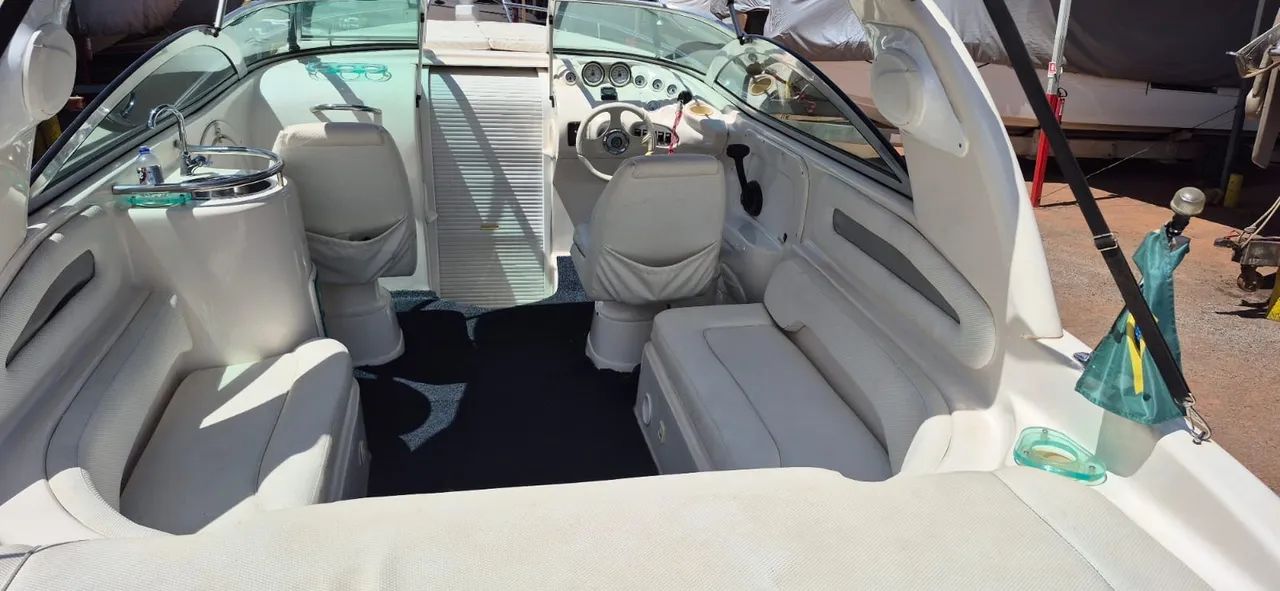 Lancha Evolution 265 Cabin com Mercruiser 5.0 260Hp ano 2012  - Foto 4