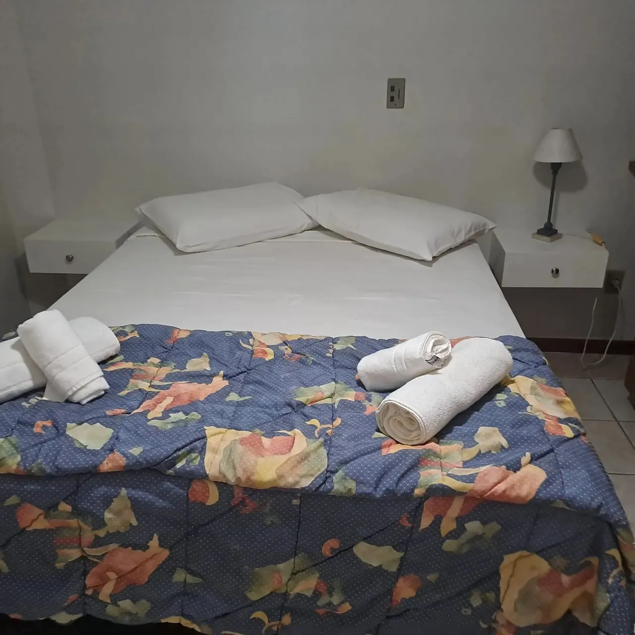 ALUGUEL ANUAL - Apartamento 1 dormitório, em Canasvieiras - Florianópolis - SC