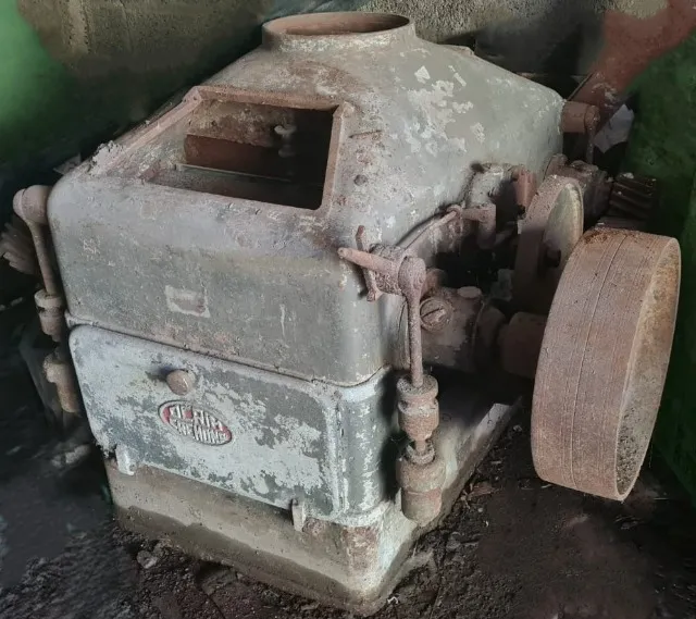 MOINHO OCRIM CREMONA ANTIGO - PEÇA RARA PARA RESTAURO OU COLEÇÃO INDUSTRIAL