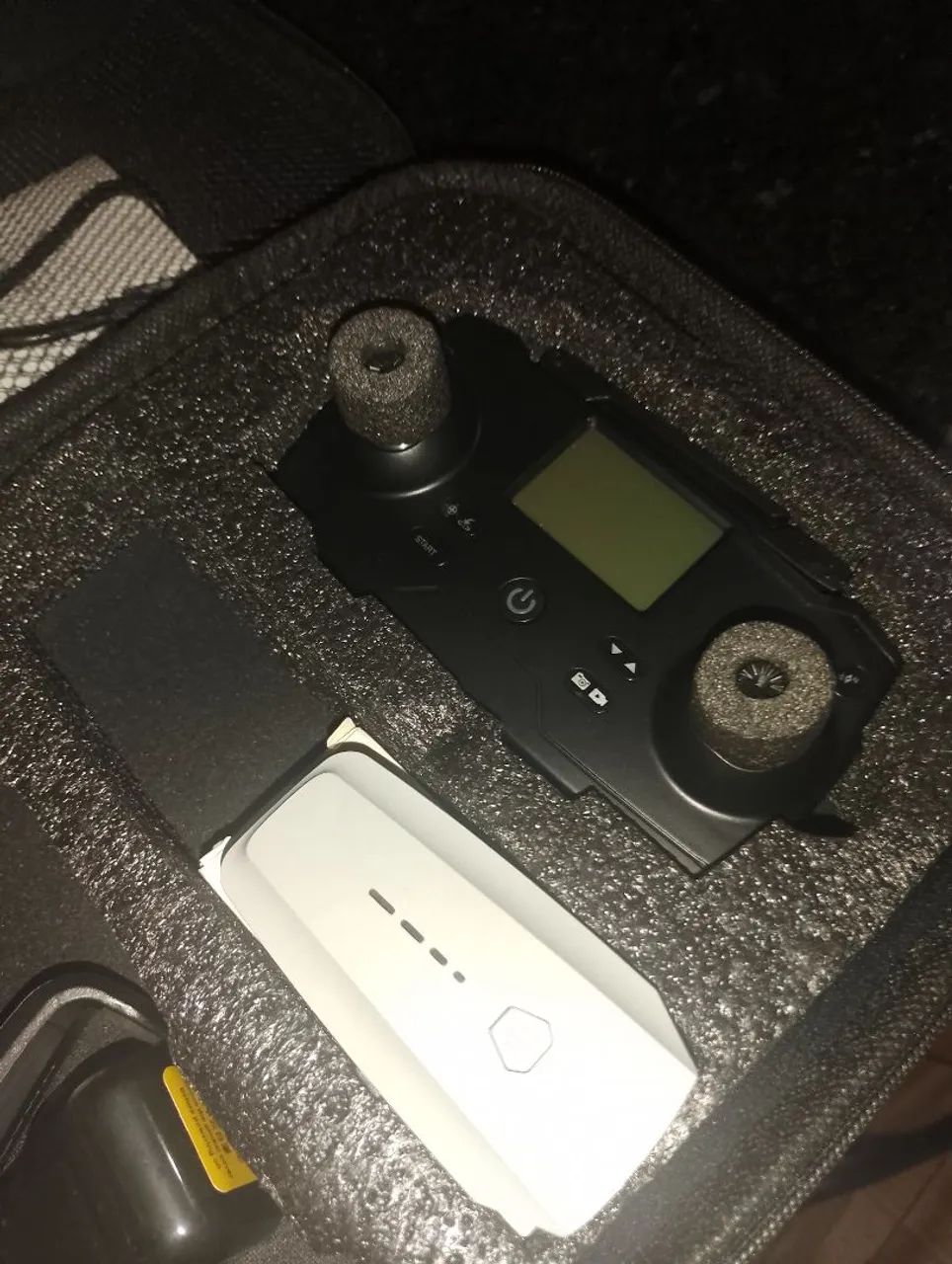 Bateria e controle KF102 semi novo 