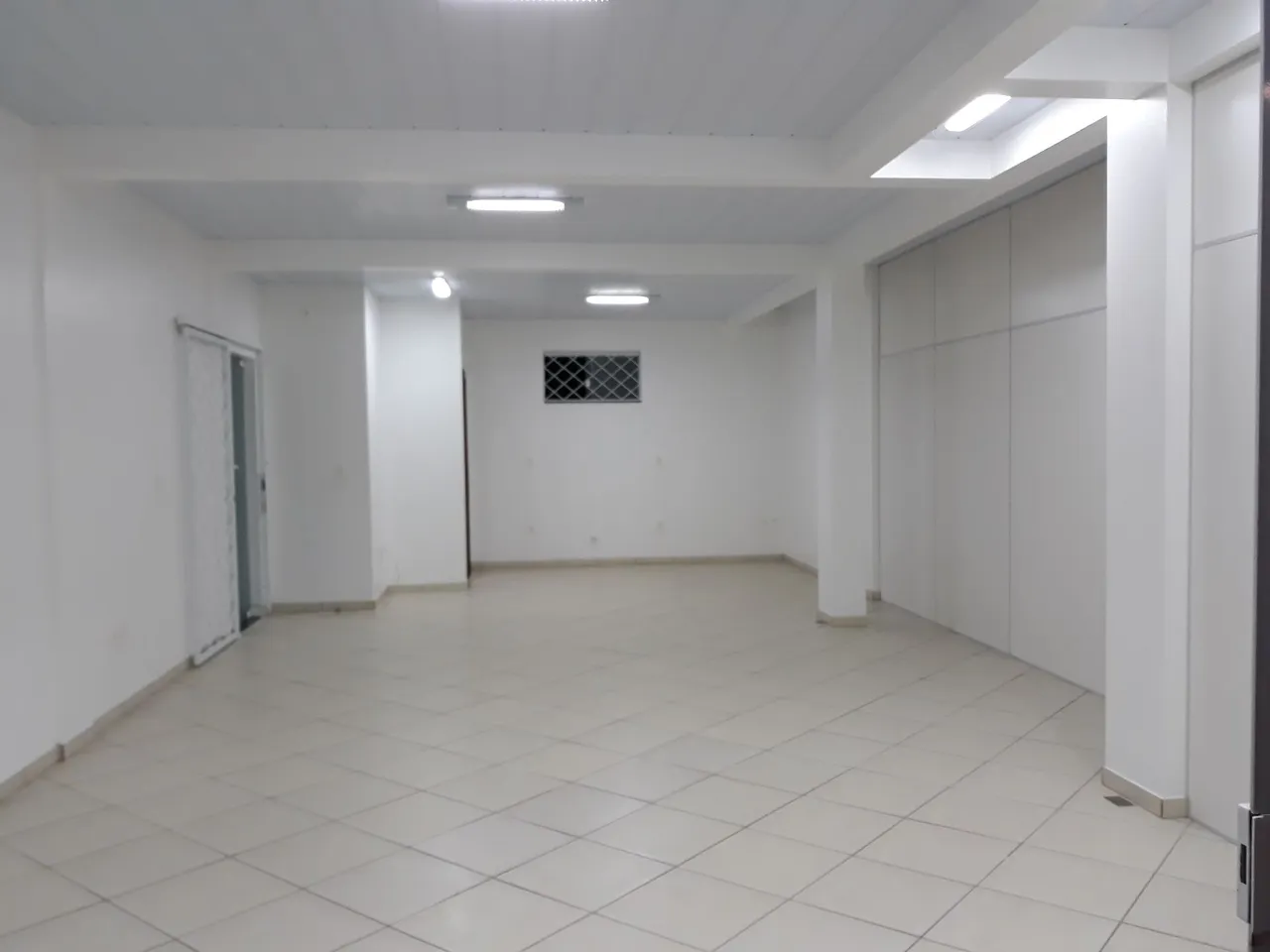 Sala Comercial! 60m² LOCAÇÃO