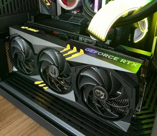 Placa de vídeo RTX 4090 Msi Trio 24GB - Seminova (loja física)
