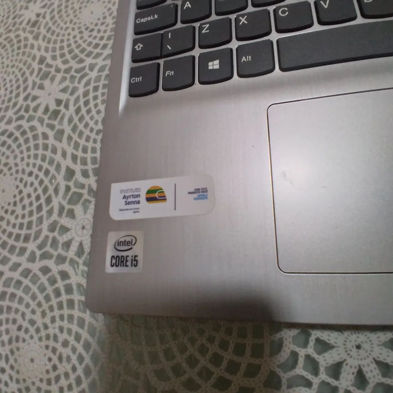 Notebook Lenovo i5 semi novo pouco usado apenas em pesquisa.com nota fiscal.  - Foto 5