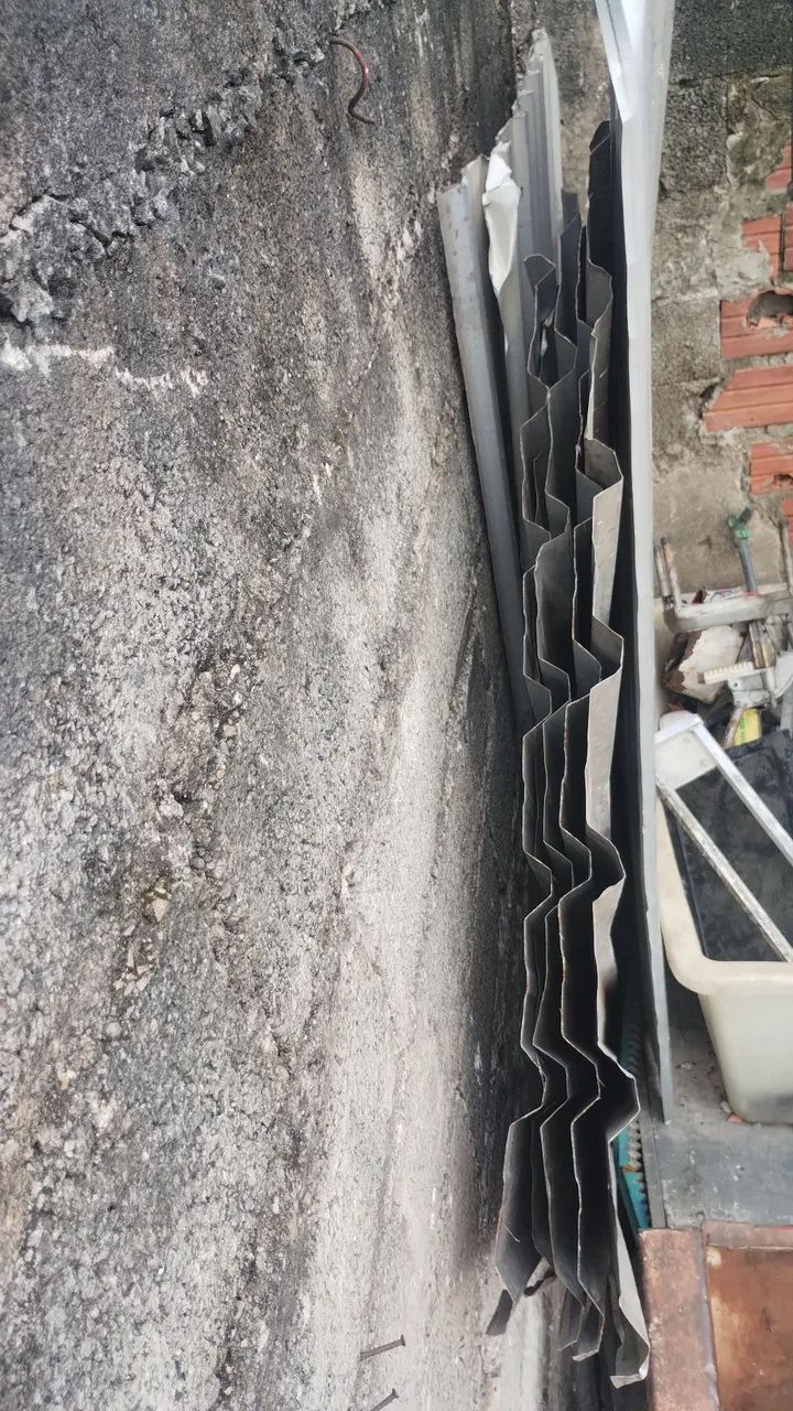 Telhas de zinco usadas 