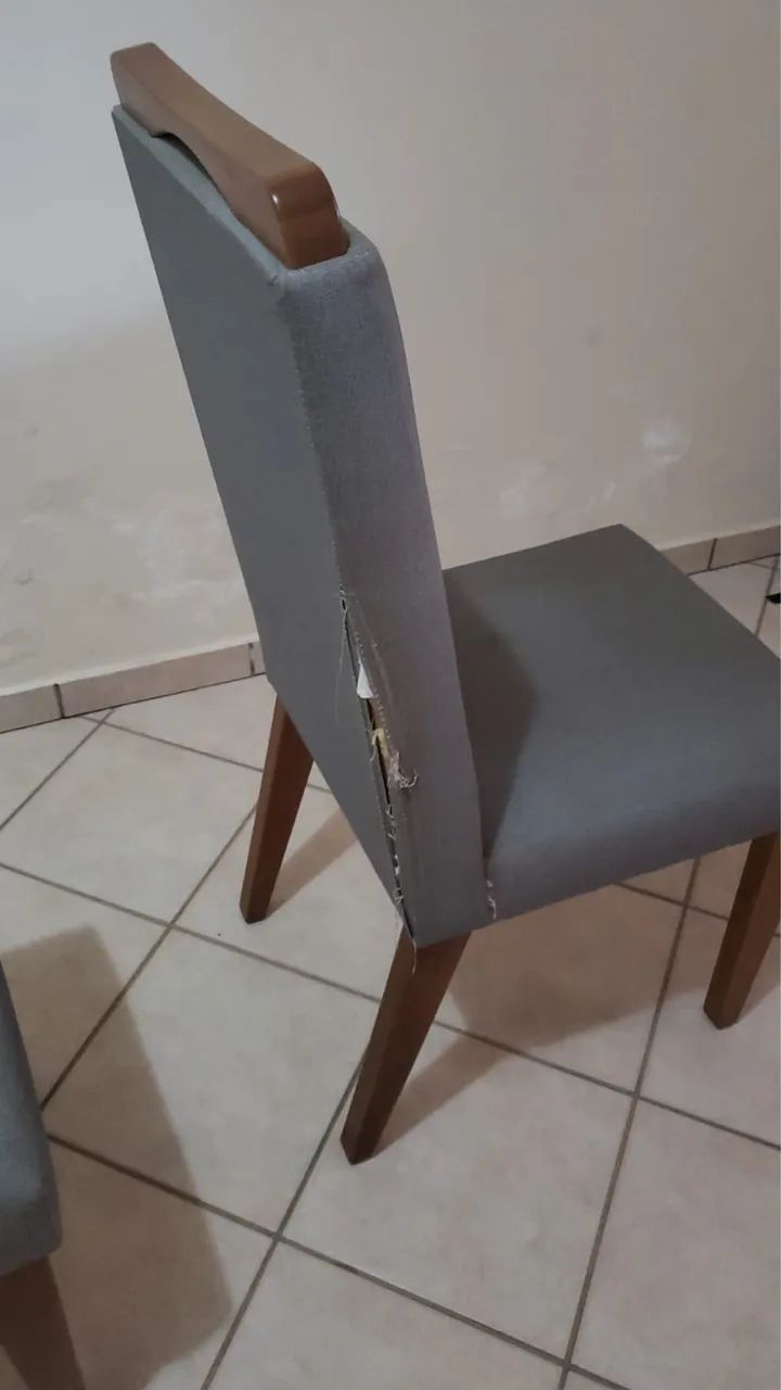 Cadeiras madeira e tecido  - Foto 4