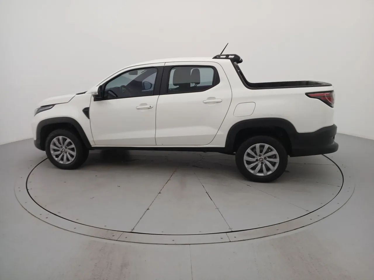 Fiat Strada Freedom 1.3 Flex 8V CS Plus 2024 - Foto 2