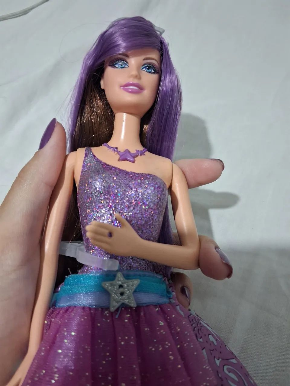 Boneca Barbie Akira Princesa e a PopStar Cantando - Foto 2