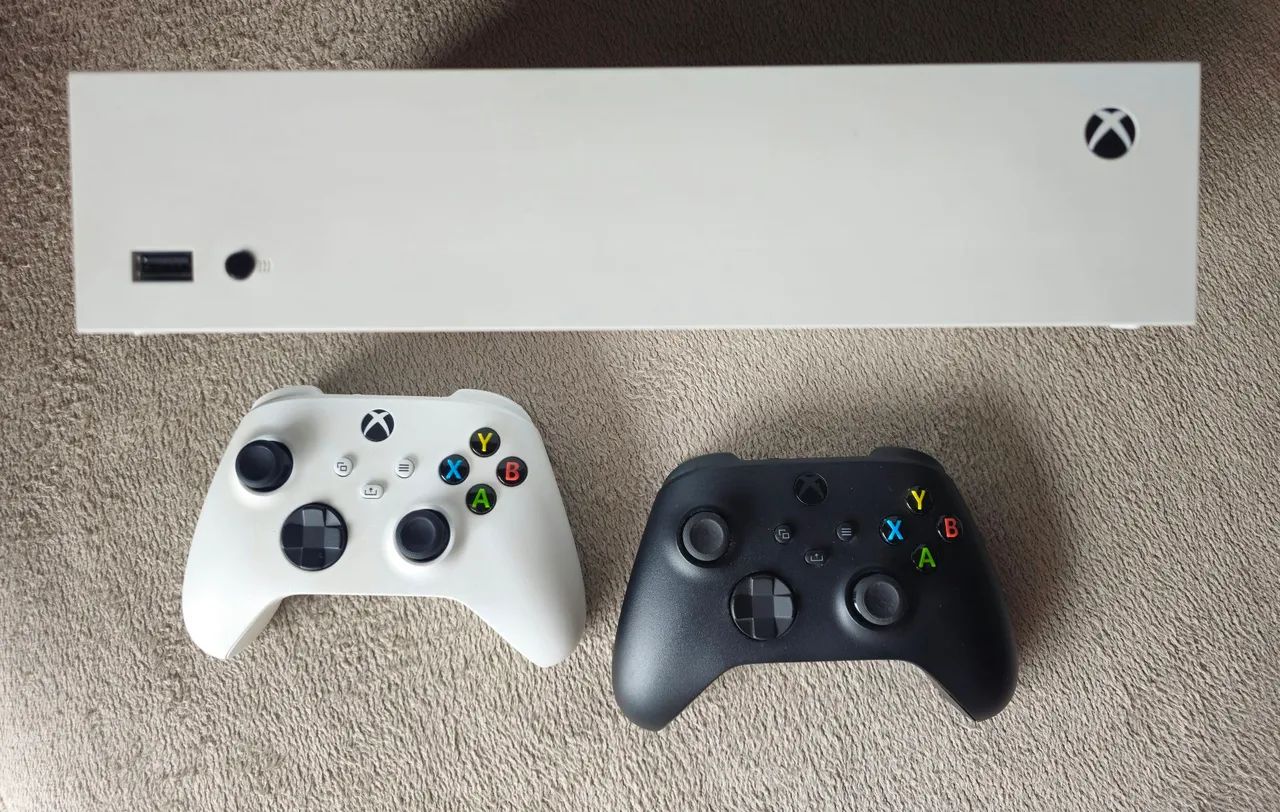 Xbox Series S com 2 controles - Foto 3
