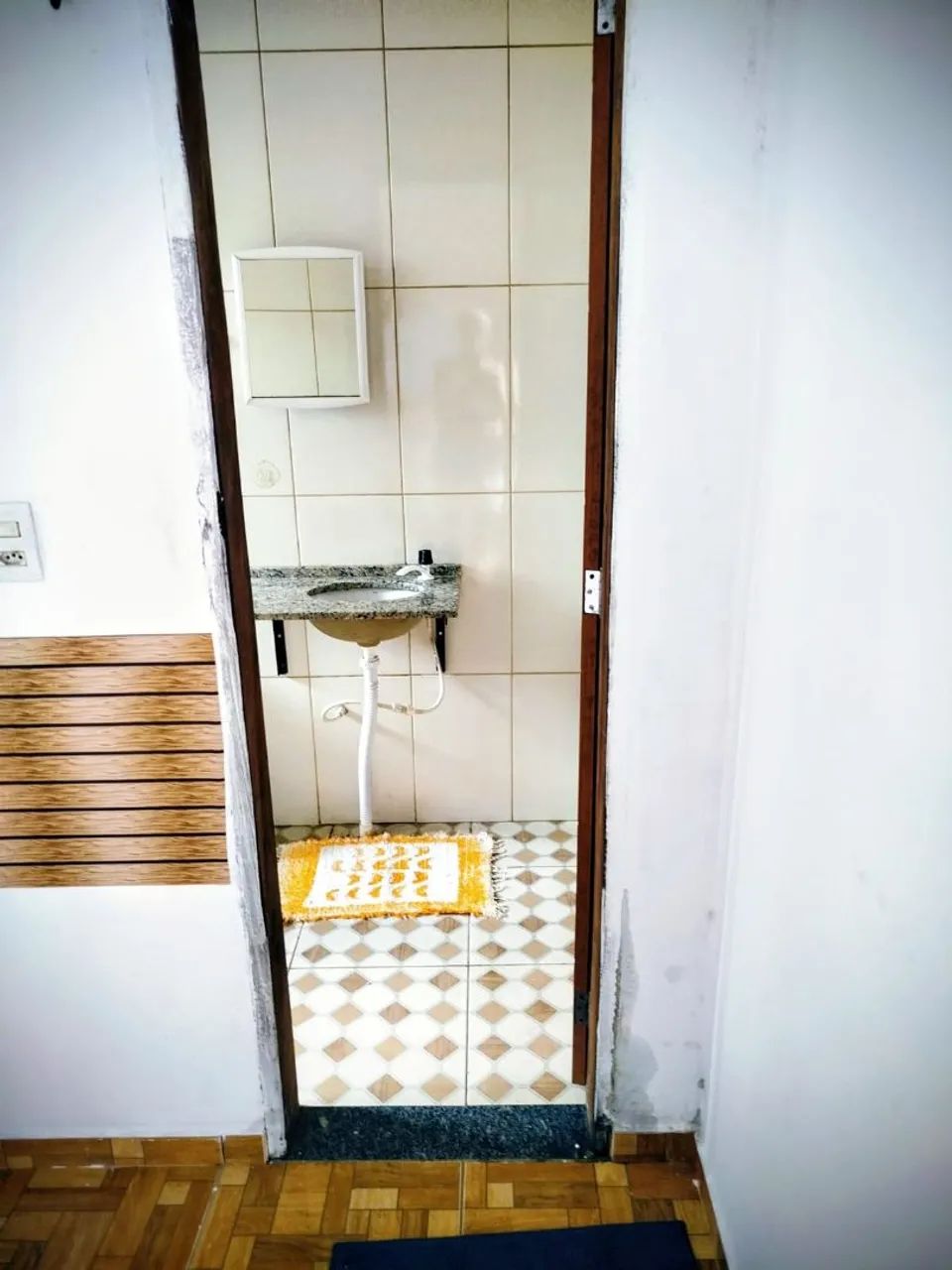 ALUGO SUITE MOBILIADA - Foto 4