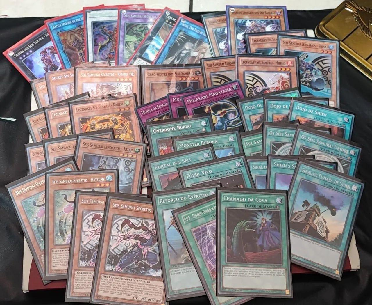 Lote de cartas Yugioh + deck six Samurai, cartas antigas e novas - Foto 2