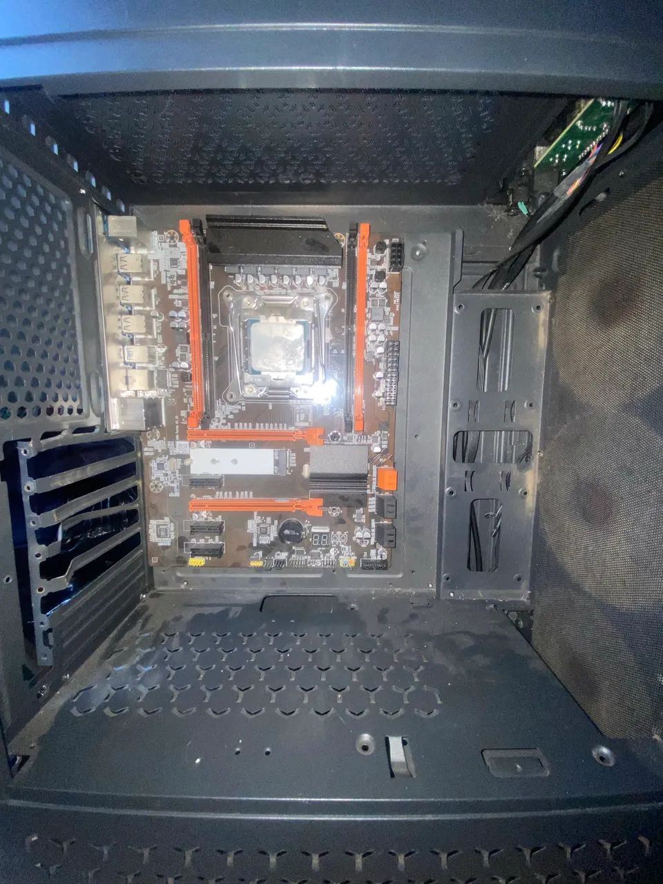 Kit xeon com gabinete e fans junto - Foto 2