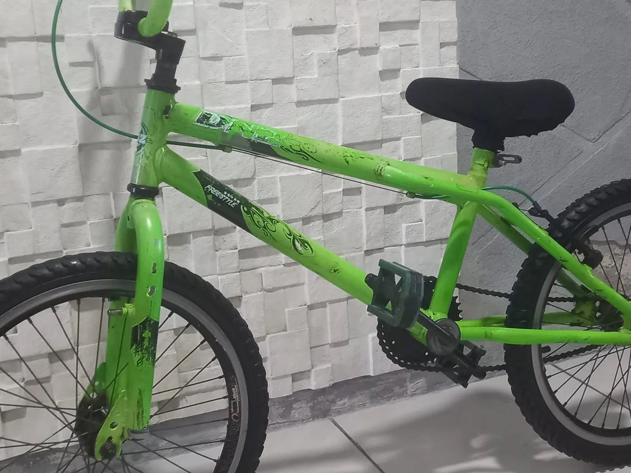 Bicicleta infantil Aro 20 toda ok - Foto 2