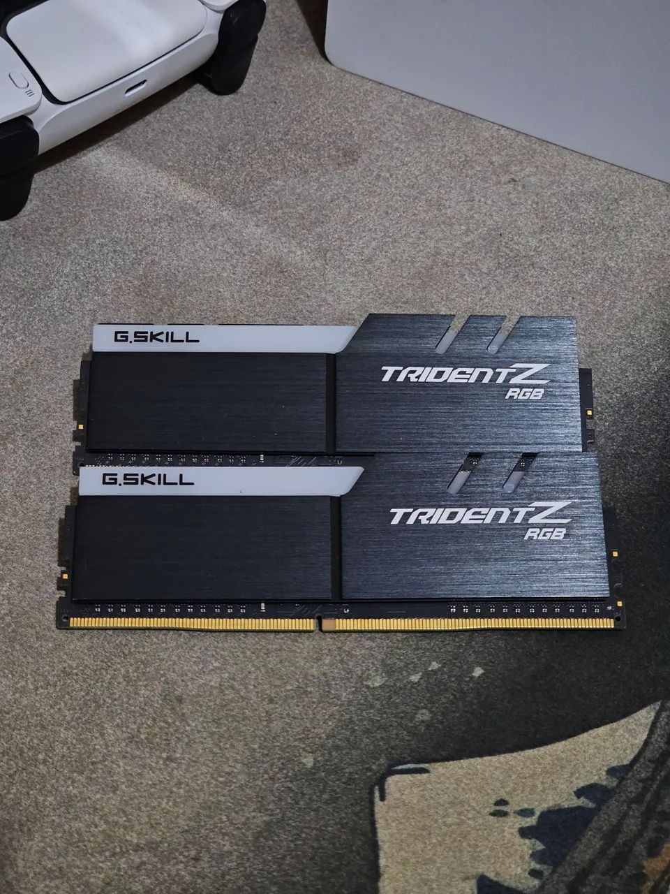 Memória RAM G.Skill Trident Z RGB 16 GB (2x8 GB) DDR4 3000 MHz