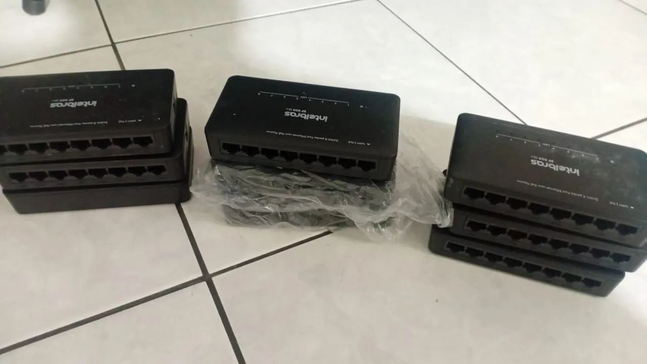 Switch Intel brasileira 8 Portas 9 Peças com Fonte  - Foto 2