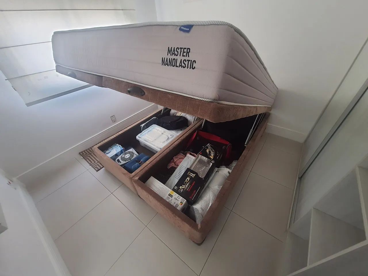 Cama de casal baú queen size com colchão ortobom