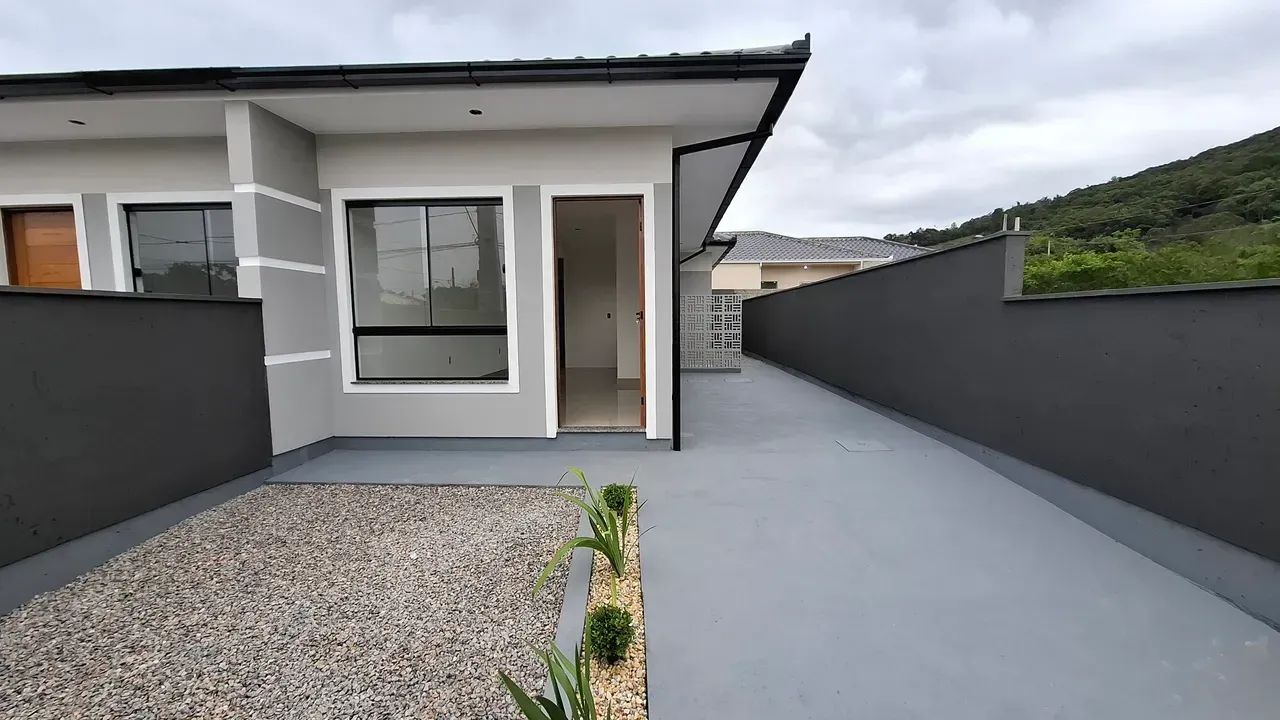 Casa a venda  com 2 quartos em Forquilhas - São José - SC