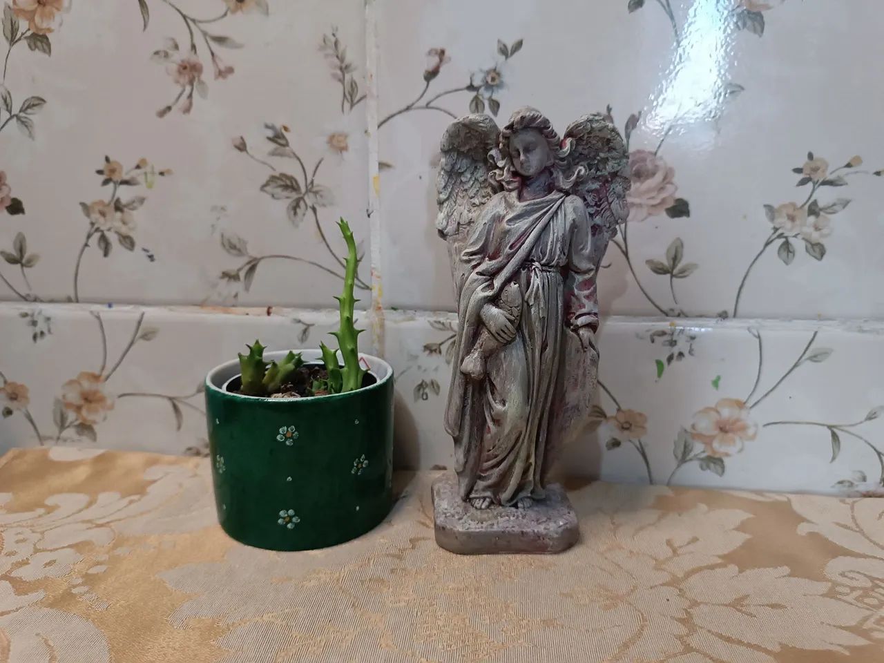 Anjo de gesso estilo Barroco envelhecido com 19cms
