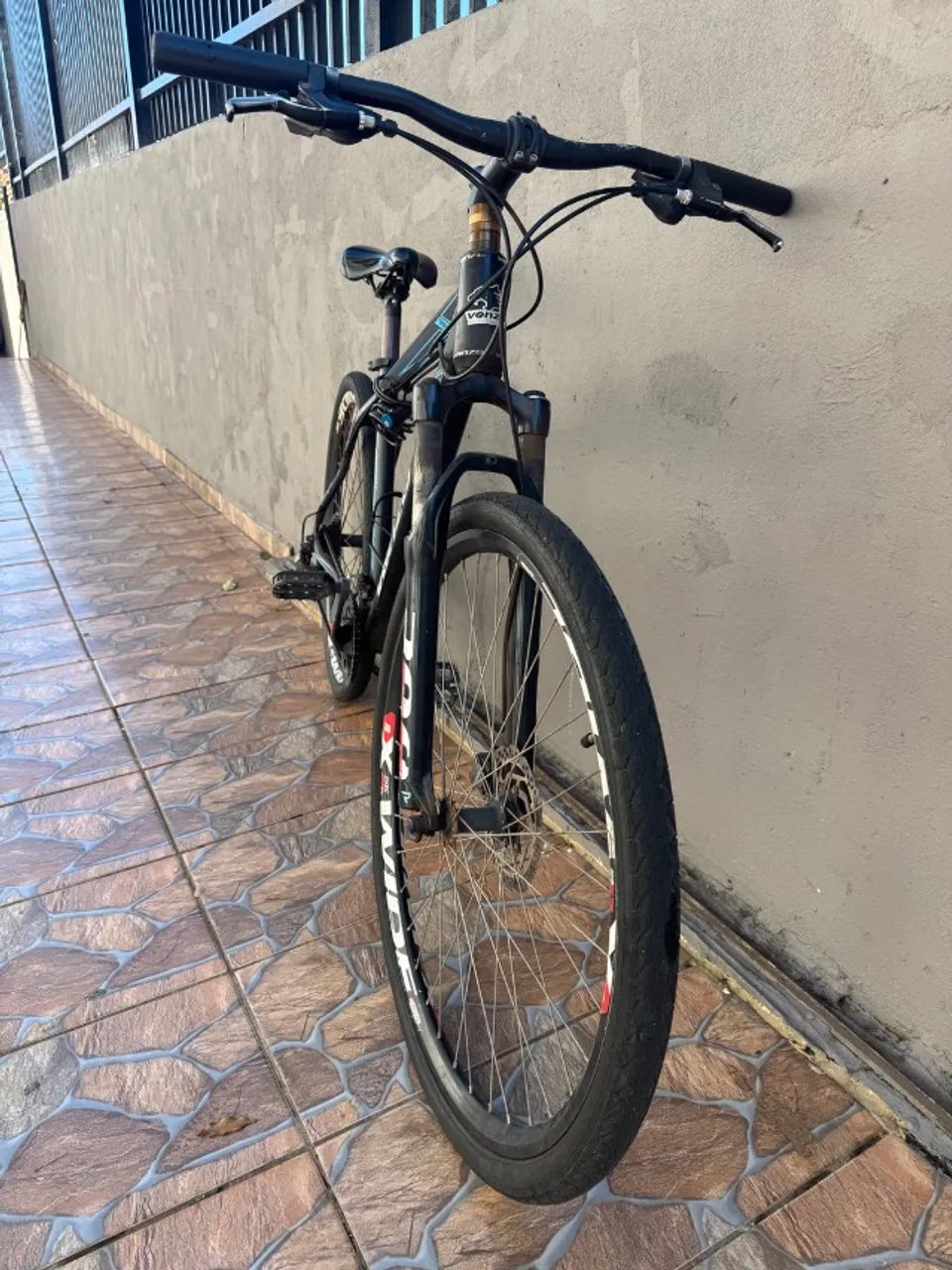Bicicleta ARO 29 - 21 Marchas - Foto 5