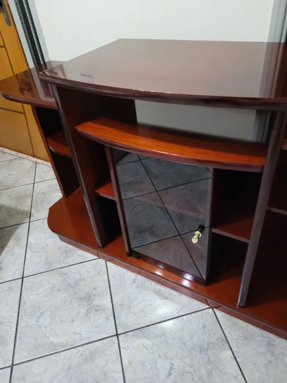 Rack para TV Padrão Mogno Madeira Maçiça - Foto 2