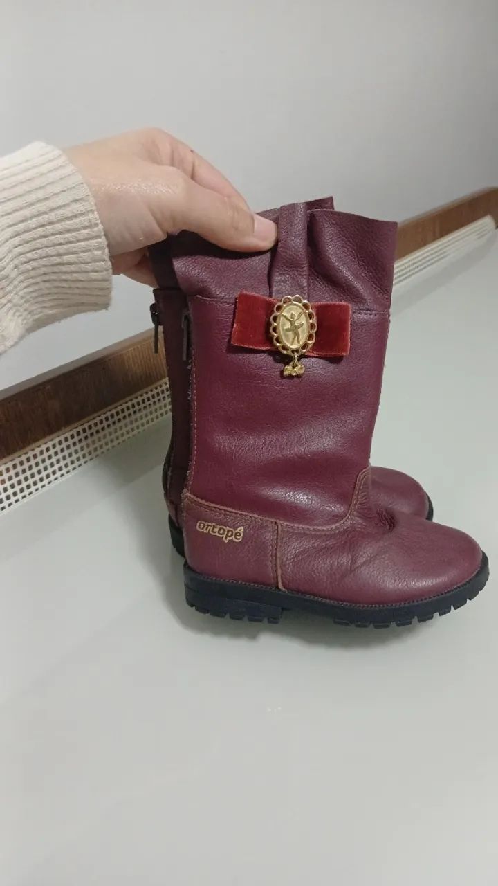 Bota infantil Ortopé em couro tamanho 20  - Foto 3