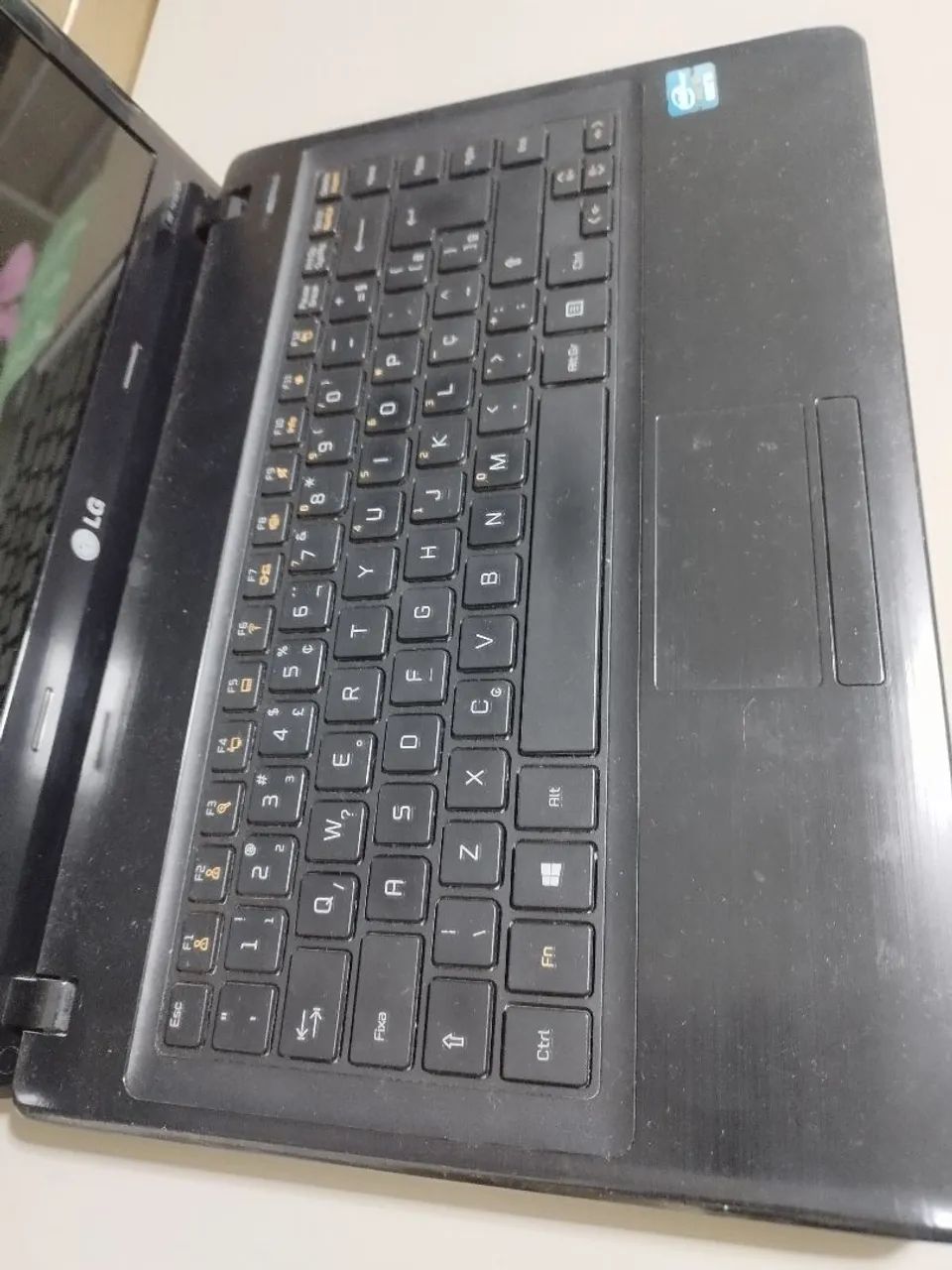 Notebook para uso das peças 