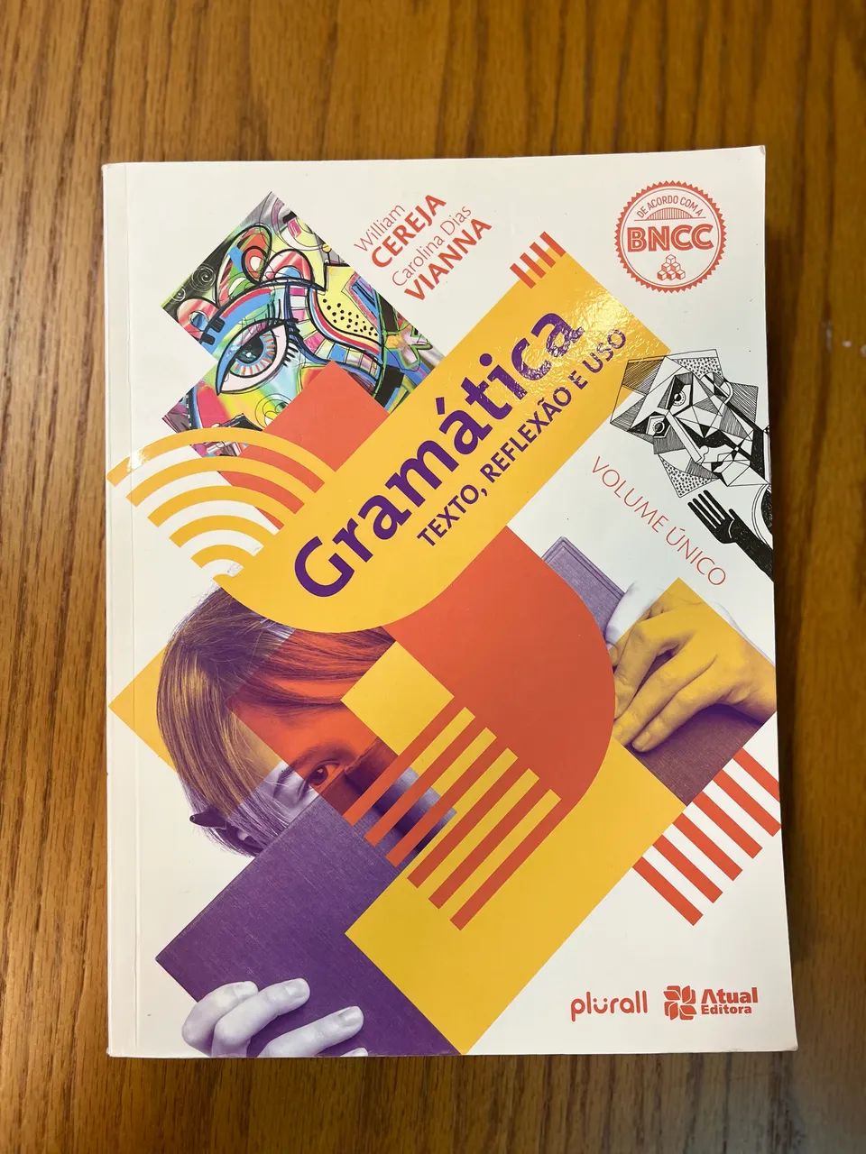 Livro gramática texto, reflexão e uso plurall