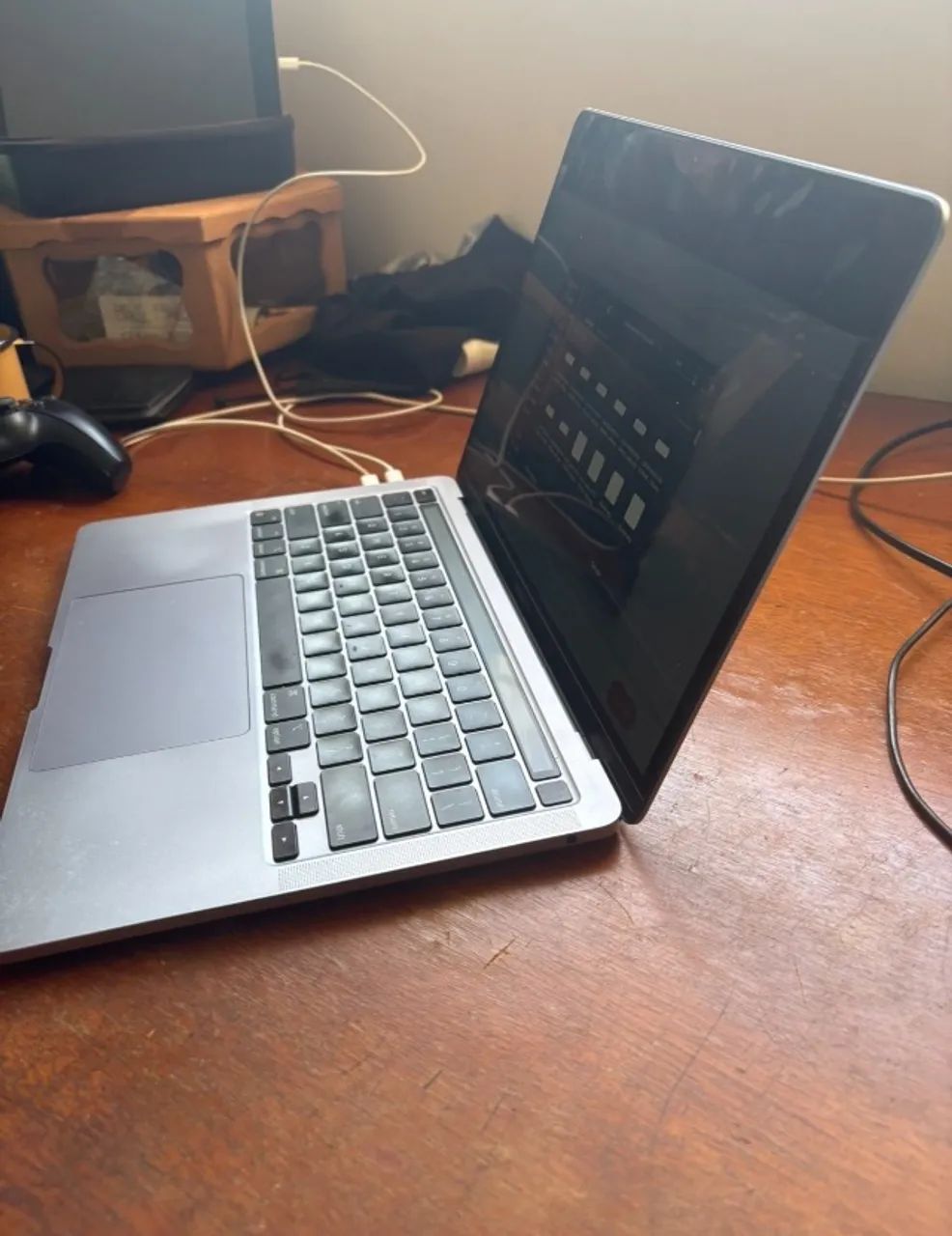 MacBook PRO 2020 Com chip M1 Pro. 512/8 gigas + Ipad air 1 16g