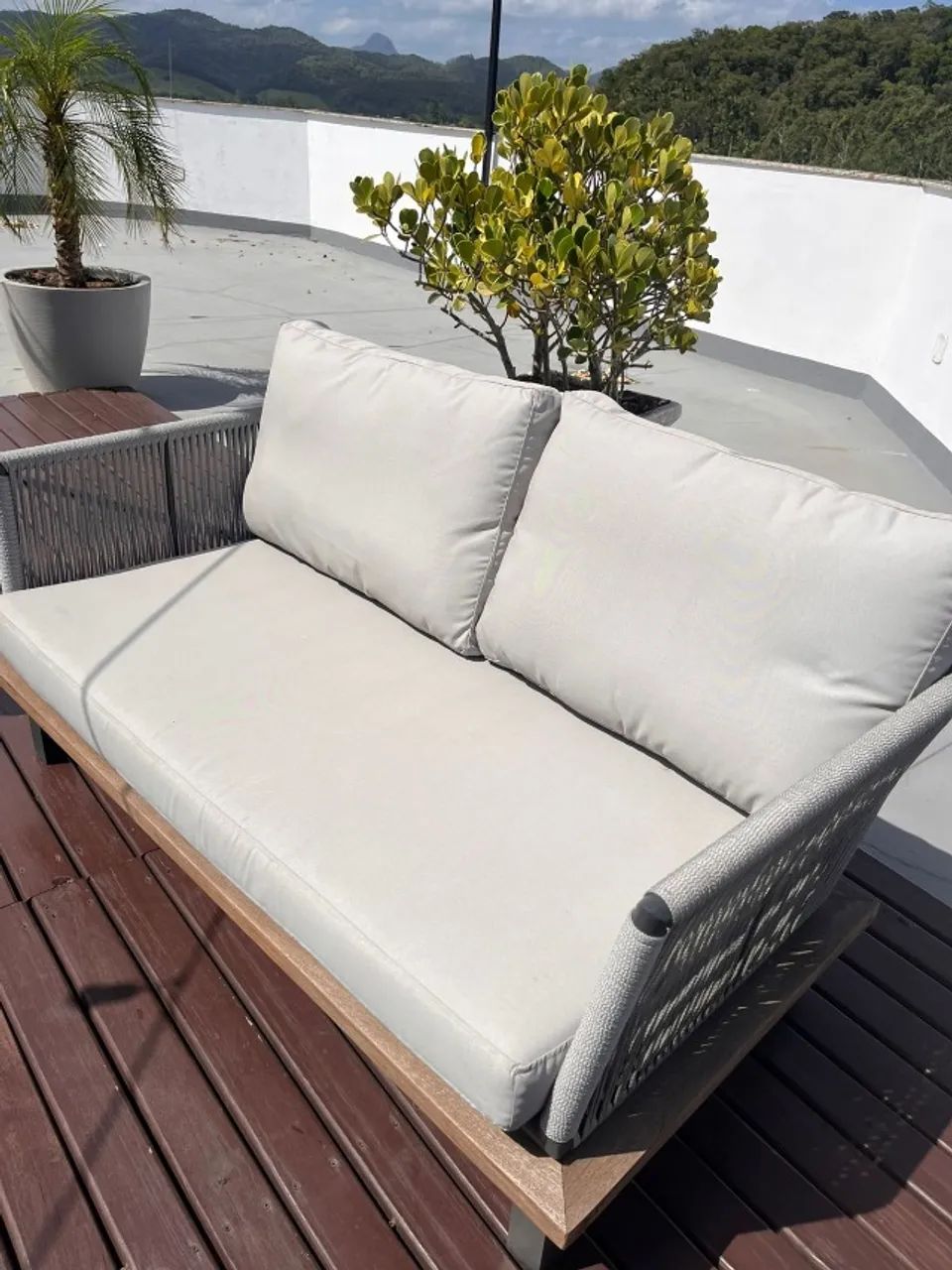 Movel artesanal externo sofa e poltronas  - Foto 2