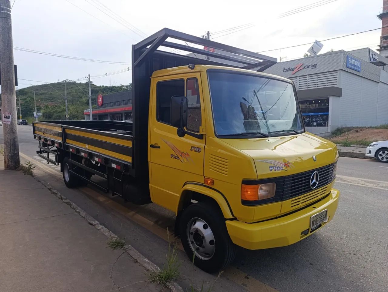 CAMINHÃO MERCEDES 710 PLUS
