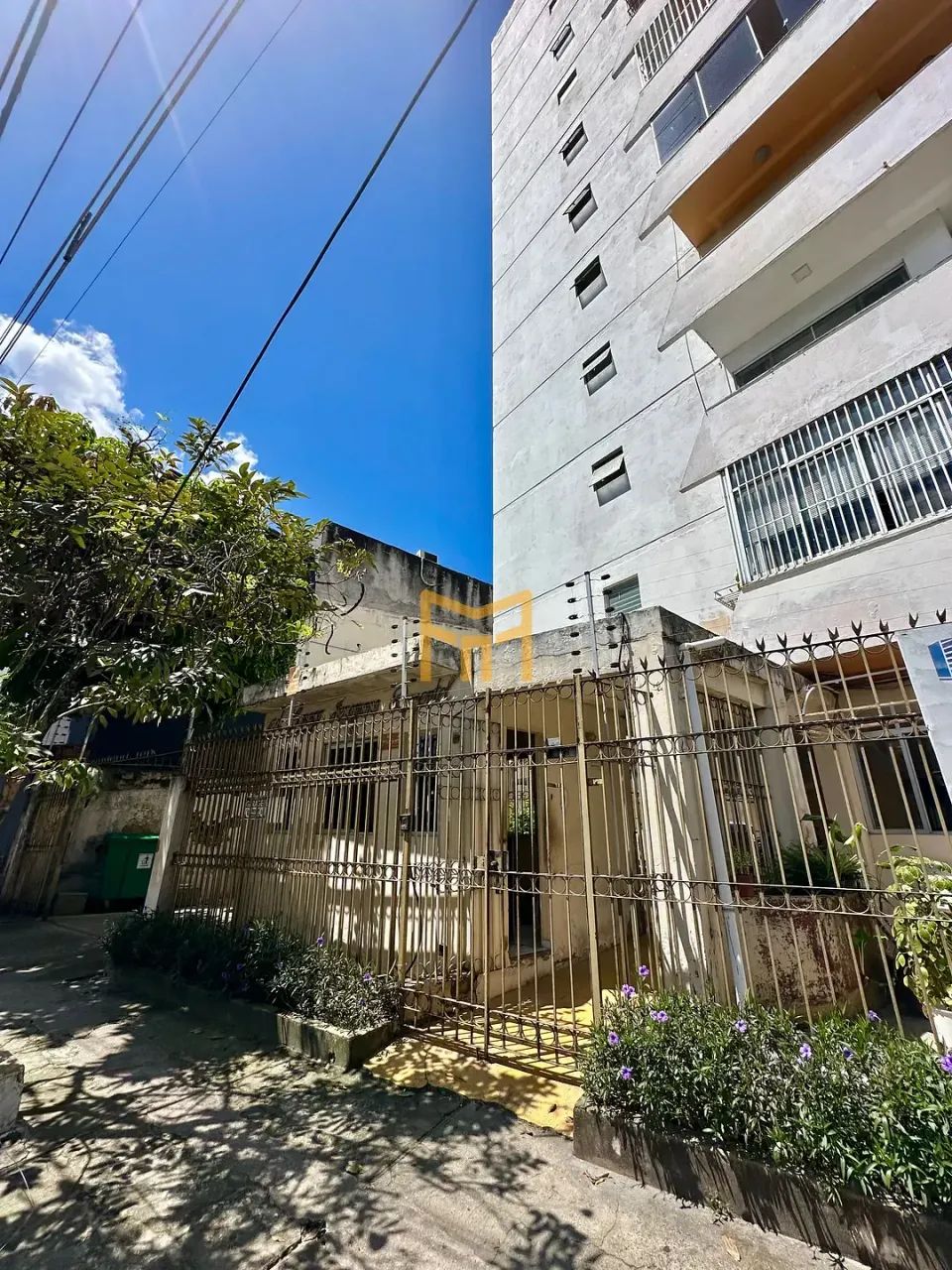 ALUGUEL E VENDA | Apartamento reformado de 4 quartos no Ed. Jerônimo Pimentel