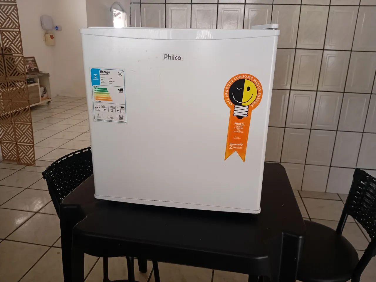 Vende frigobar