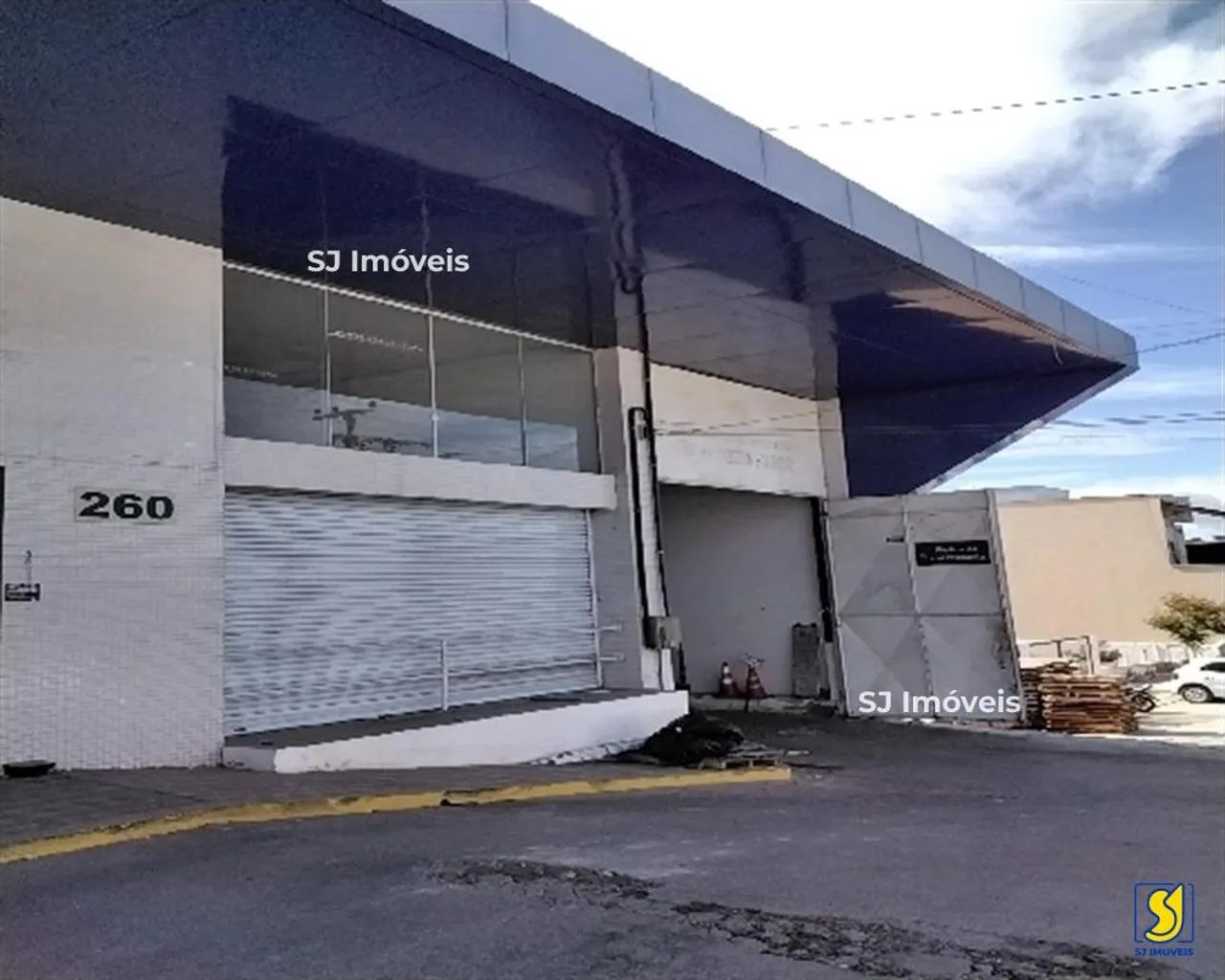Grande ponto comercial na Av. Prefeito Jacques Nunes, centro de Tianguá
