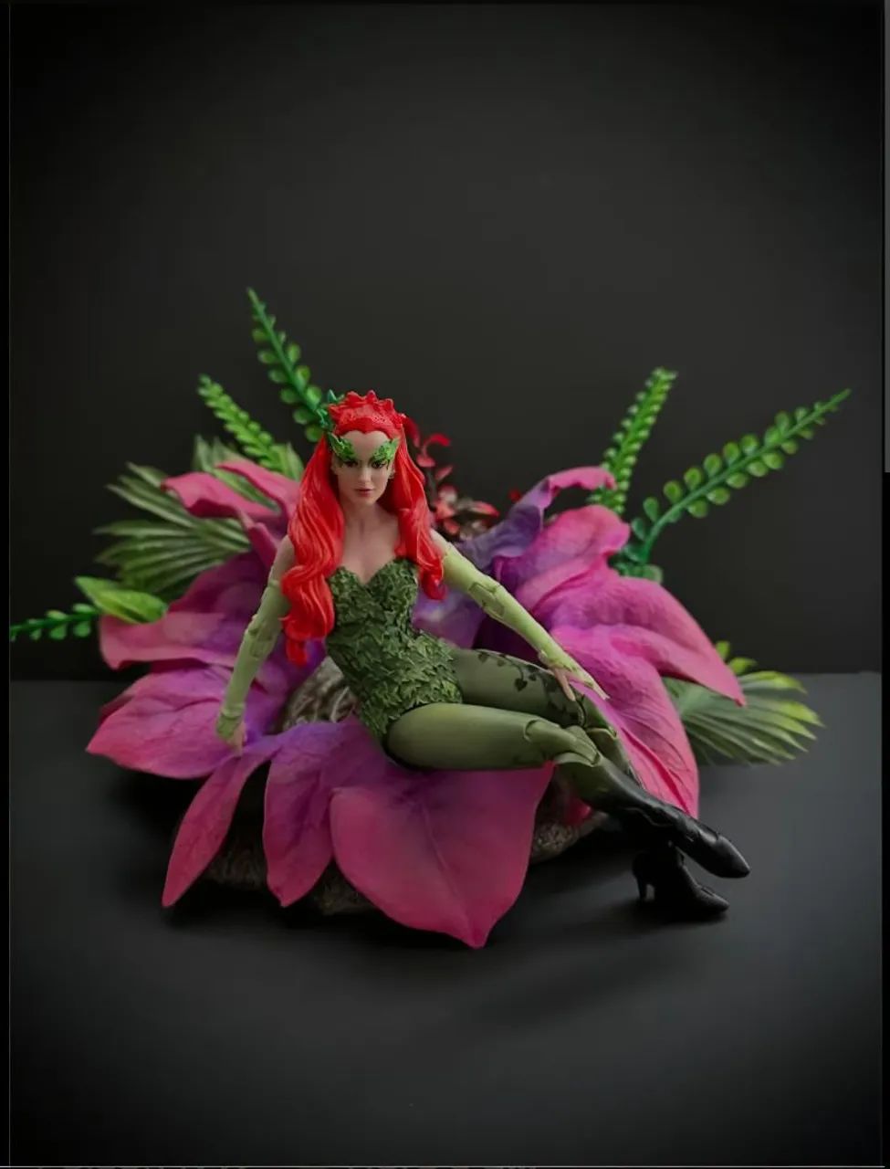 DC Multiverse Hera Venenosa Ed.Theatrical Deluxe Golden Label Macfarlane 1/10 - Foto 5