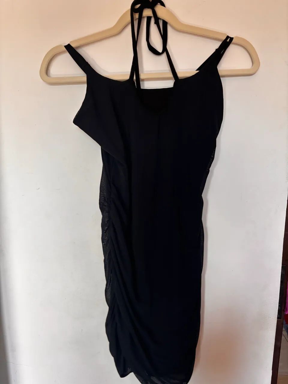 Vestido tubinho preto - Foto 4